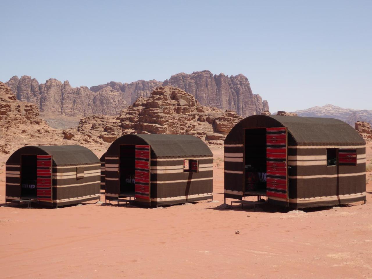 Hotel Real Bedouin Experience Tours & Camp Wadi Rum Exteriér fotografie