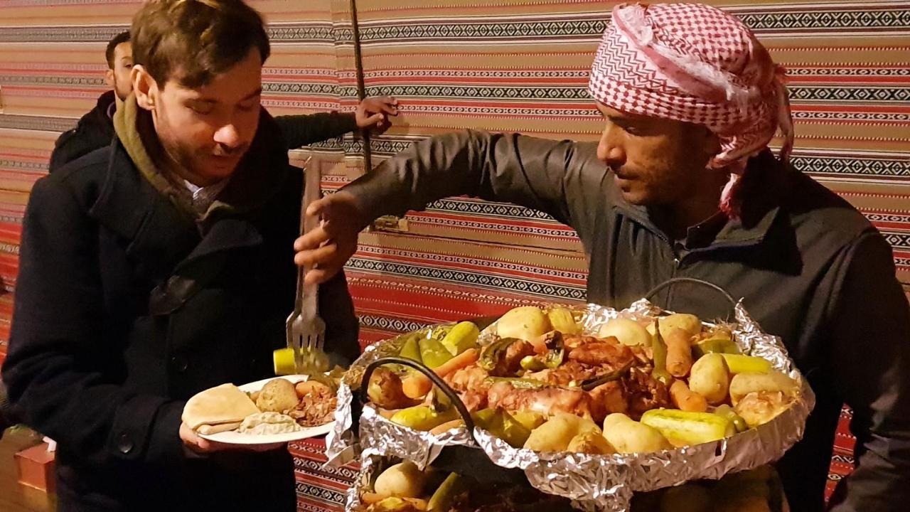 Hotel Real Bedouin Experience Tours & Camp Wadi Rum Exteriér fotografie