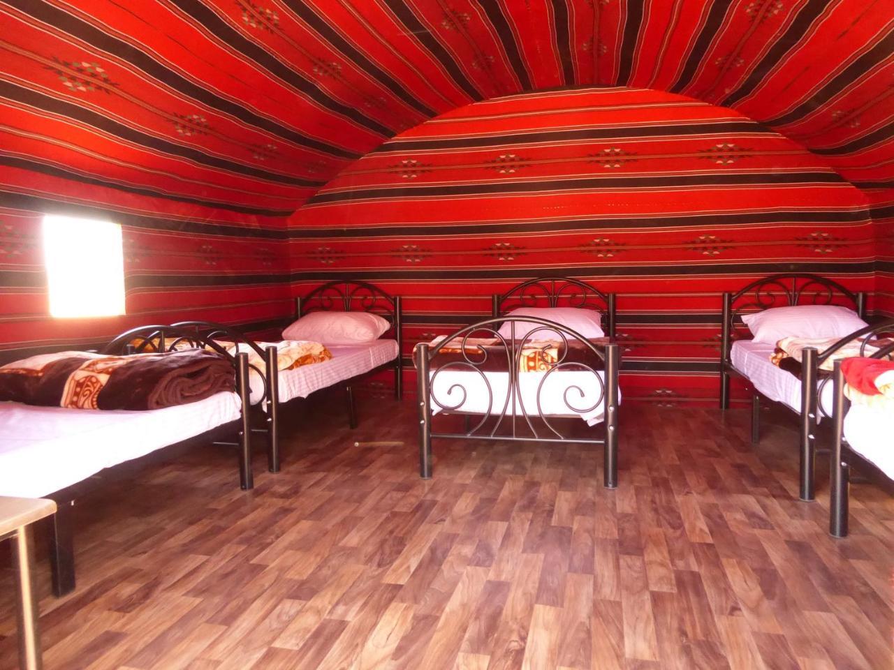 Hotel Real Bedouin Experience Tours & Camp Wadi Rum Exteriér fotografie